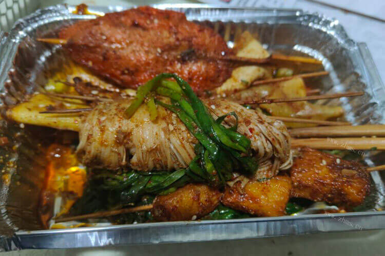 想和朋友去野炊，野炊烧烤必备的食物清单能分享一下吗？