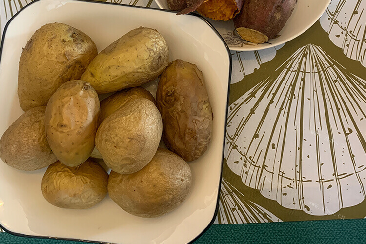 土豆没有放生芽土豆放冰箱久了不生芽能吃吗？