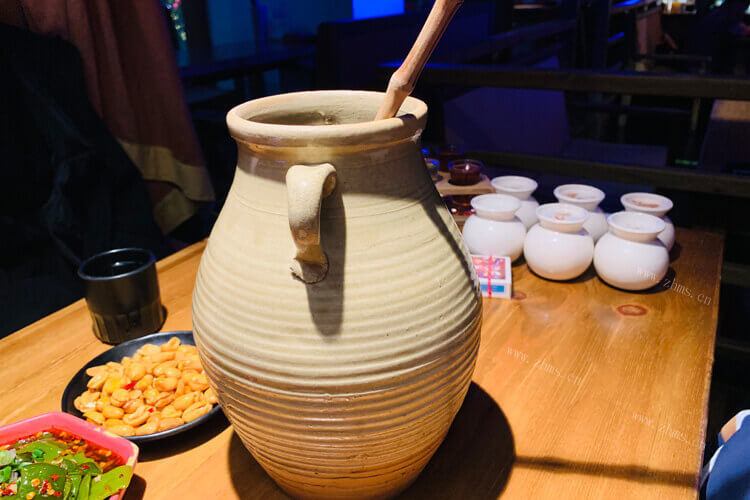我想喝香槟，法国香槟是一种什么酒？