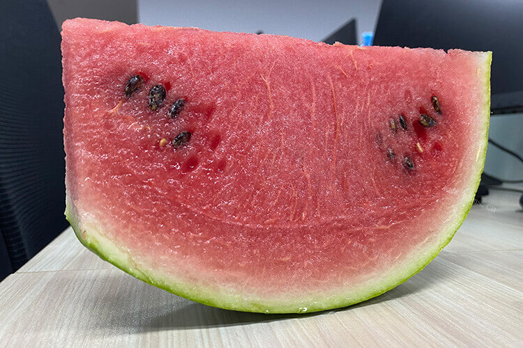 我把西瓜皮晒干了，西瓜皮晒干炒菜好吃吗？