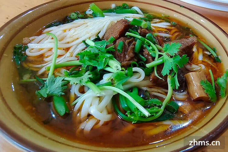 加盟牛肉面如何开店，牛肉面的公司会提供哪些支持？