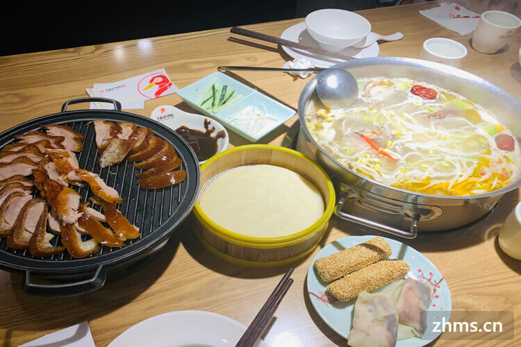 北京烤鸭和南京板鸭有什么区别