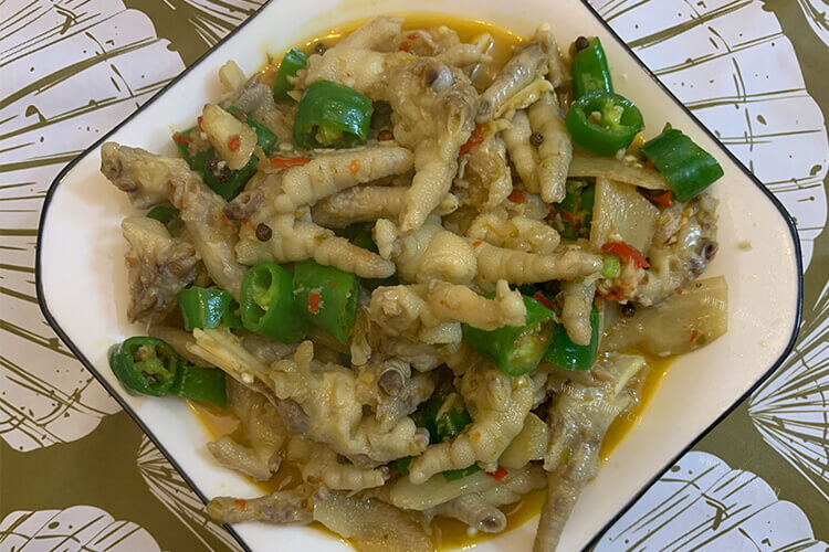 还是第一次吃鸡脚筋，鸡脚筋是什么部位？