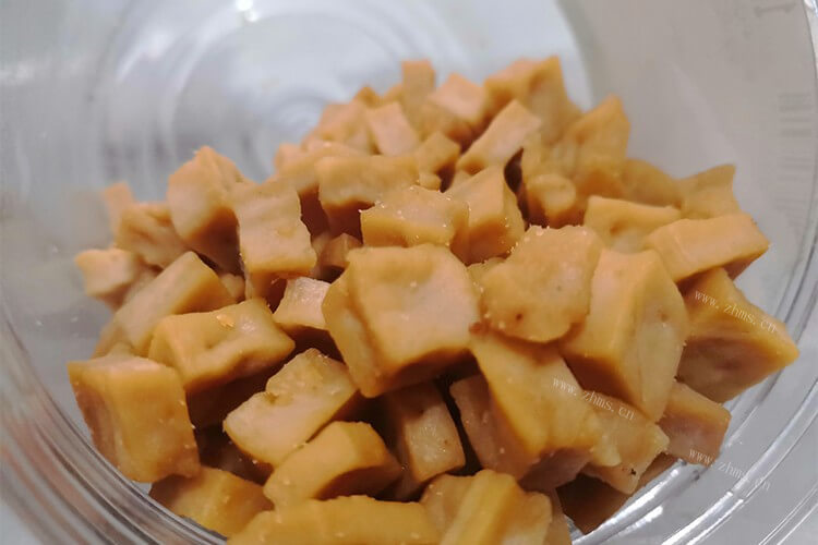 豆干大家都特别喜欢吃，白豆干和黄豆干的区别有哪些？