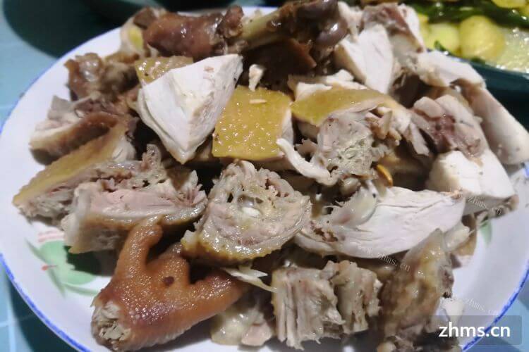鞍山特色熟食加盟连锁店我家人想投资，现在可以吗？