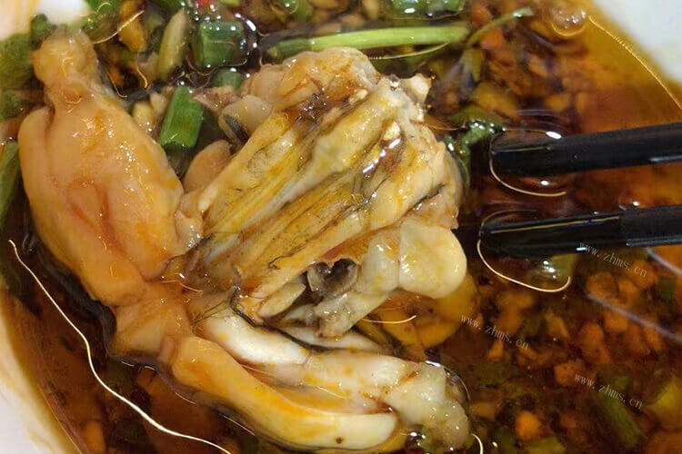 牛蛙需要炸多久时间，才会把牛蛙肉炸的外酥里嫩？