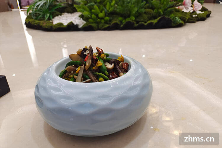 湖北麻辣中餐技术加盟行业怎么样？投资费用高吗？