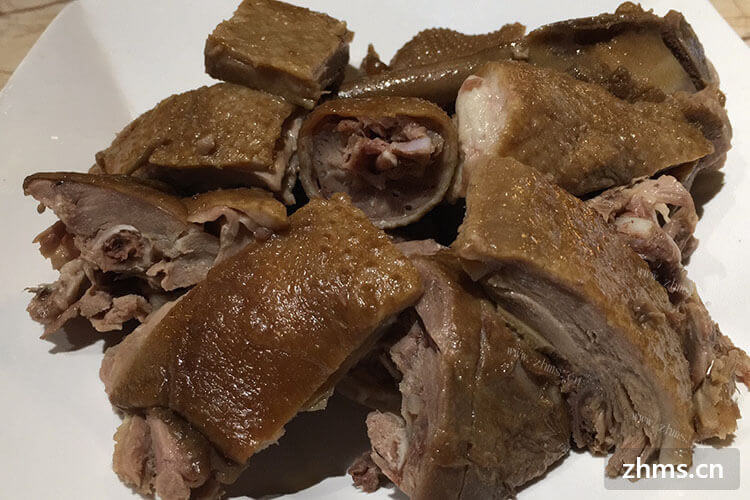 我妹妹想投资个小吃店，小吃加盟有区域限制吗？