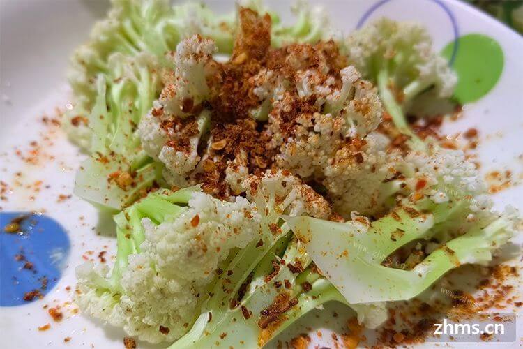 朋友想做中餐加盟店，请问湖北中餐加盟费用需要多少钱