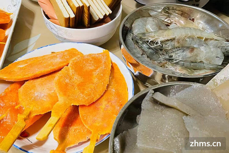 请说说看，比较火的炸串店加盟预算是多少？