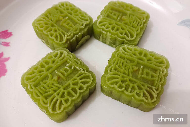 我爸想尝试开个炸串串店，炸串串加盟大概要多少钱？