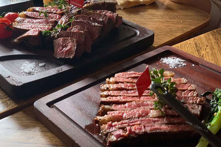 自己腌制了牛排，自己腌牛排用哪个部位的肉？