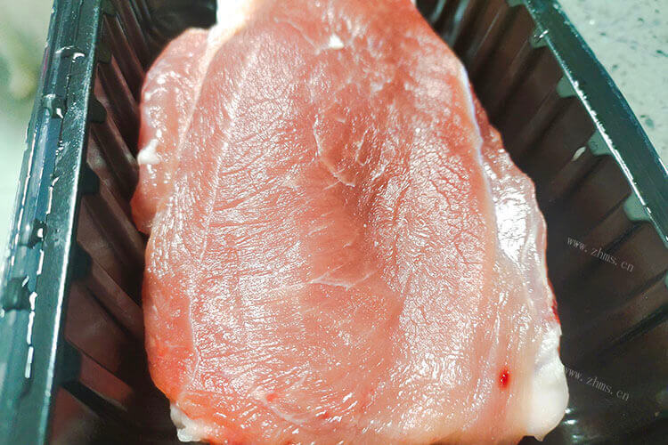 以前回族人不吃猪肉，回族现在吃猪肉吗？