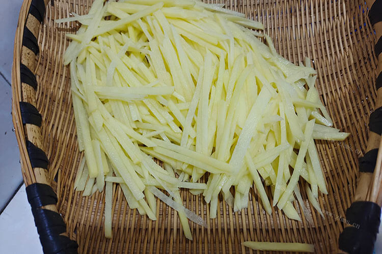 土豆丝已经切好了，切好的土豆丝能保存多久？
