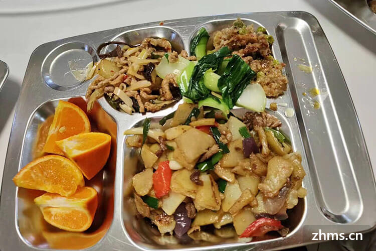 如何加盟中式快餐