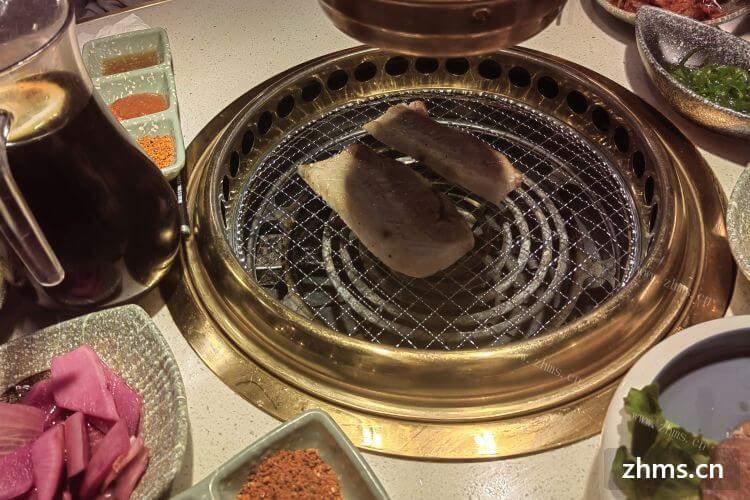 海南烤肉火锅食材加盟超市发展的好不好？多大店面就可以加盟了？