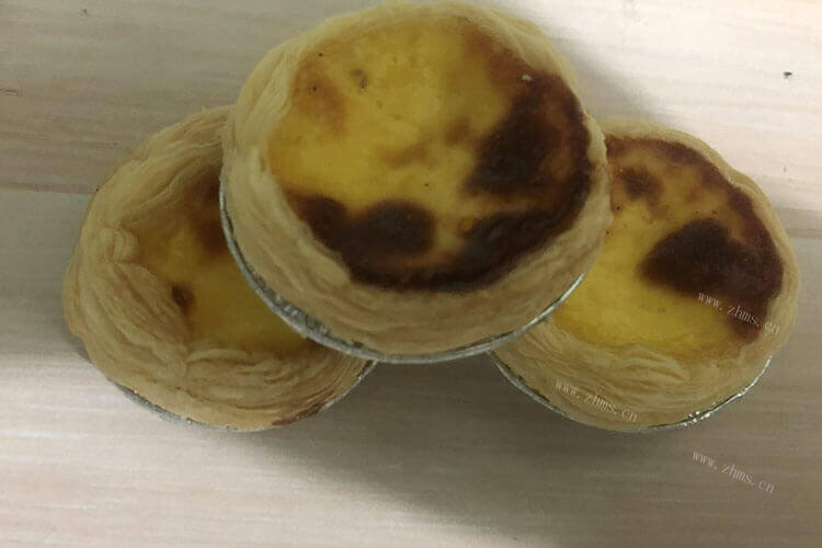 我想买一些蛋挞，蛋挞皮薄的好还是厚的好？