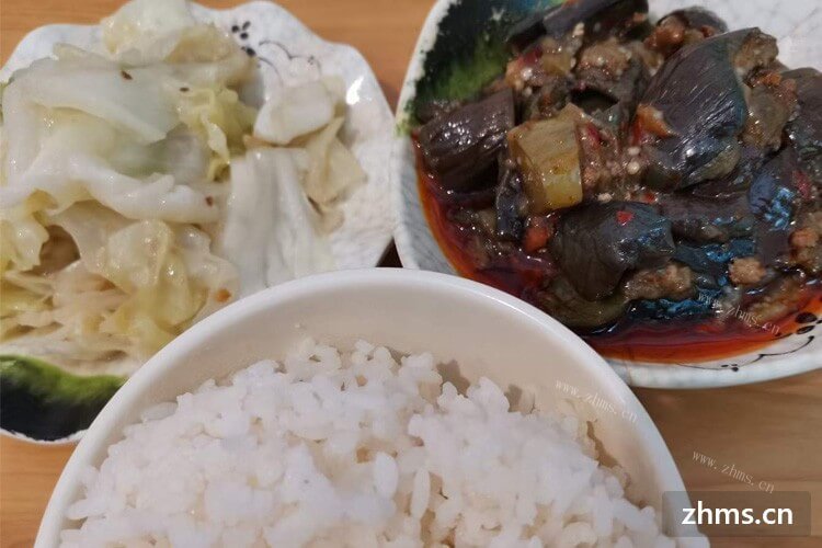 快餐加盟费用的详细情况好查询吗，有投资过的人能说明一下吗？