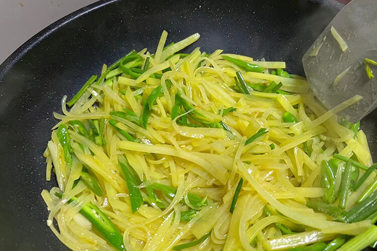土豆丝切丝后可以放冰箱多久？我想第二天再吃