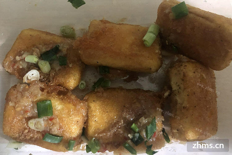 小吃会比较好，成都有小吃店没？
