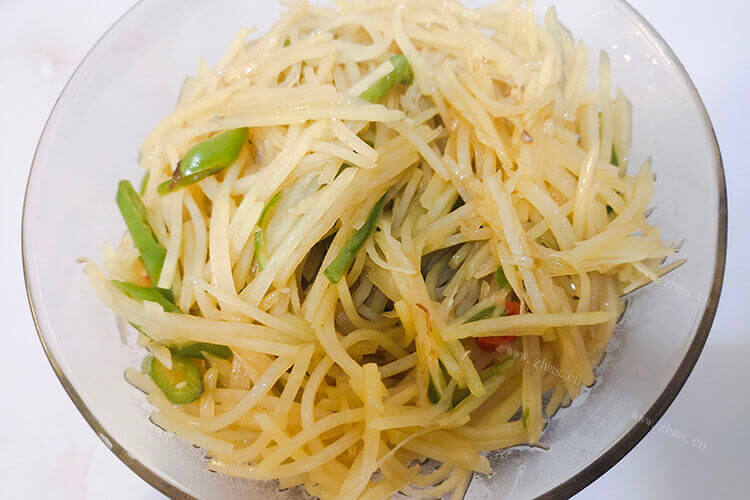家里有黄瓜和土豆丝，熟食黄瓜和土豆丝能保存多久？
