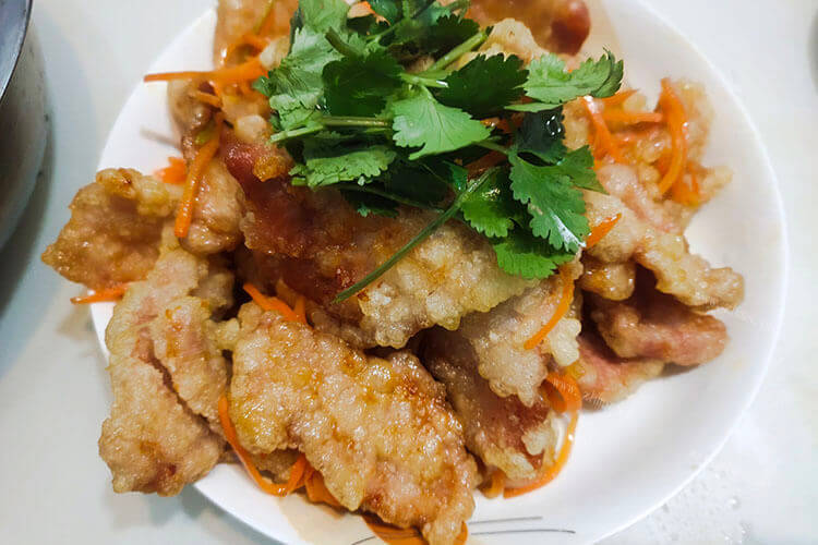 很多人都喜欢吃锅包肉，不知道新老锅包肉区别有什么？
