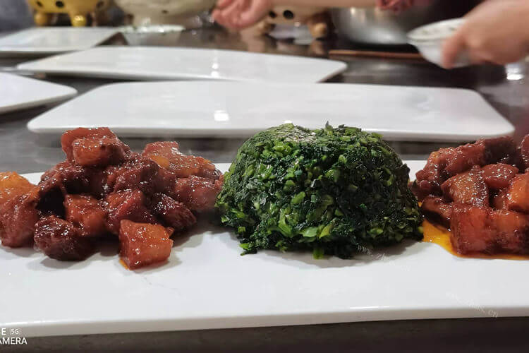 做红烧肉，红烧肉放白胡椒还是黑胡椒？