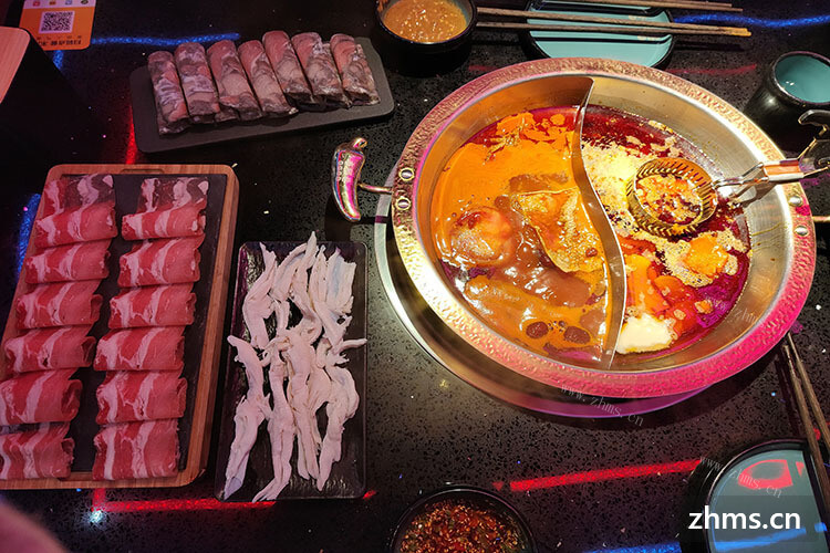 加盟鸭爪火锅加盟店价格高不高？店面大小会影响加盟价格吗？