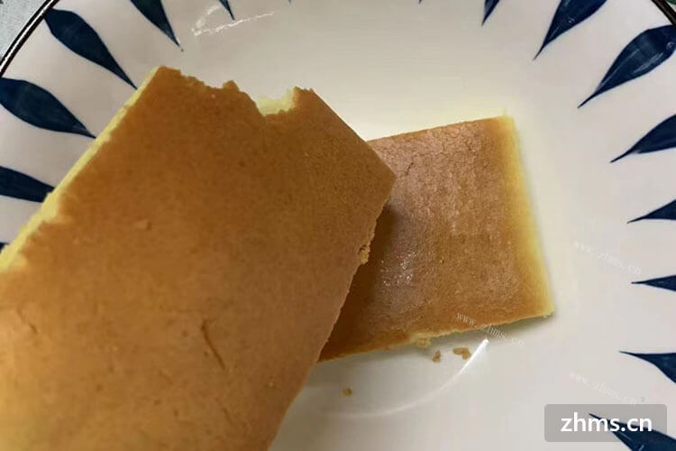 我爸想尝试开个糕点店，南江糕点招商加盟需要办理什么证件？