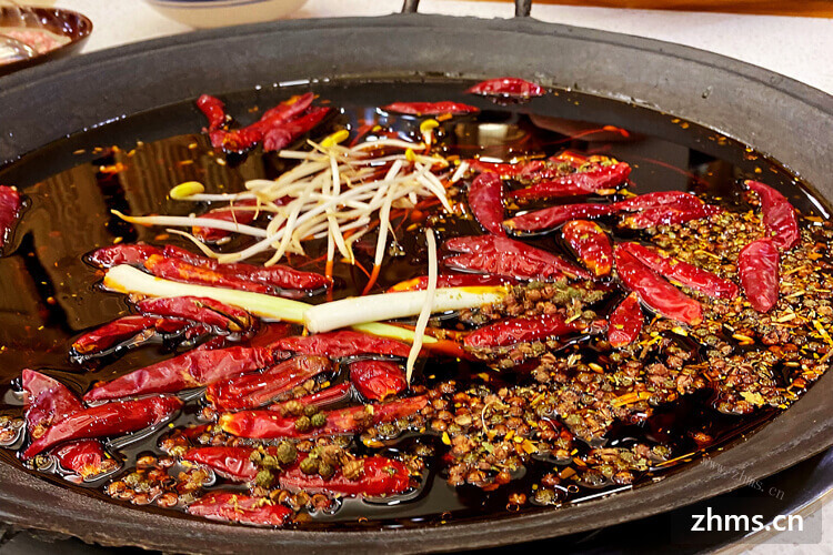 加盟牛肉火锅加盟店价格大概是多少？需要另外支付管理费用吗？