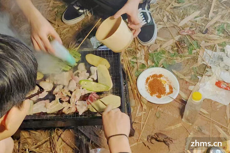 我妹妹想投资个烧烤店，烧烤加盟店有哪些？