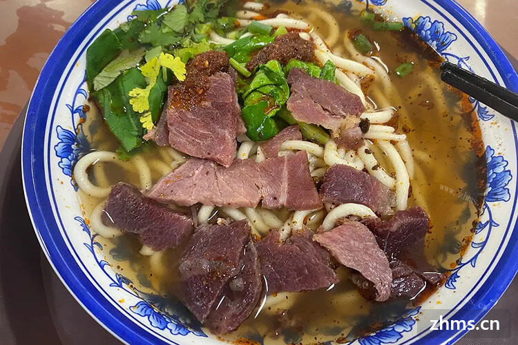 牛肉面加盟预算是多少，牛肉面的配料多不多？