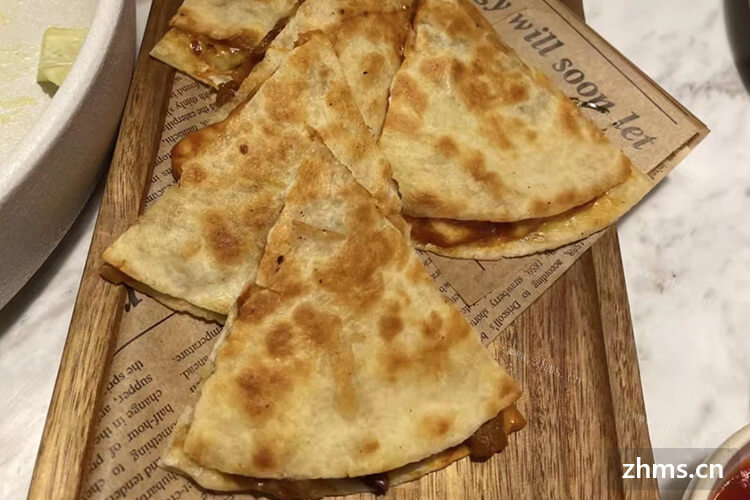 小吃加盟店开张可以吗？这是一个发展前景不错的吧？