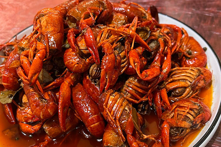 买了一些小龙虾，小龙虾料还能炒什么？