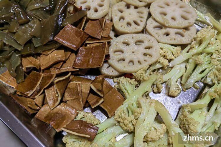 我朋友想尝试开个熟食店，白山有什么熟食加盟配方？