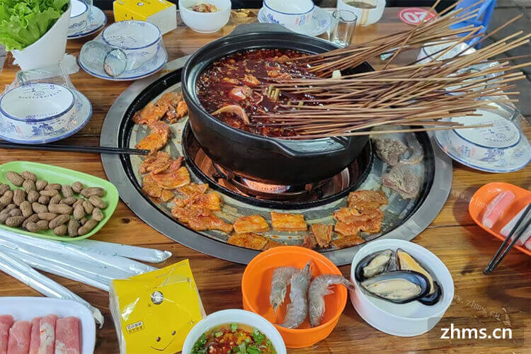 特色串串摆摊加盟项目投资如何？现在做这种加盟门店的话