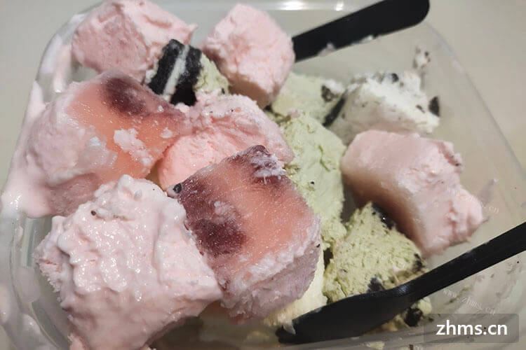 我对加盟生意蛮感兴趣的，想了解油炸串串香加盟费多少钱？