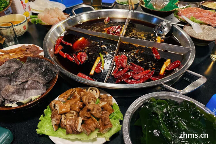 成都牛蛙火锅加盟热线费用，费用高不高？