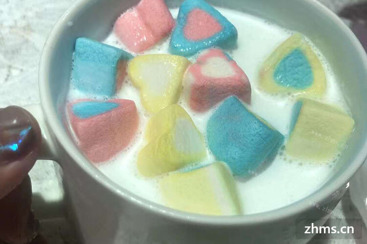 澳门加盟饮品多少费用比较合理？购买设备方便吗？