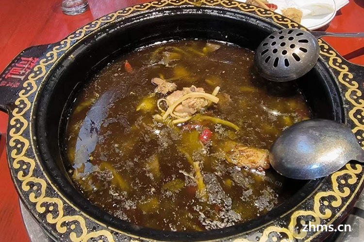 想和朋友合伙开店，请问牛肉火锅加盟条件高不高