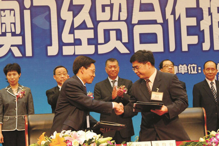 贵州迎宾新域酱香酒相似图 贵州迎宾新域酱香酒相似图