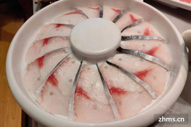 喀什火锅食材加盟是能在这个地方做吗？用多少的资金？