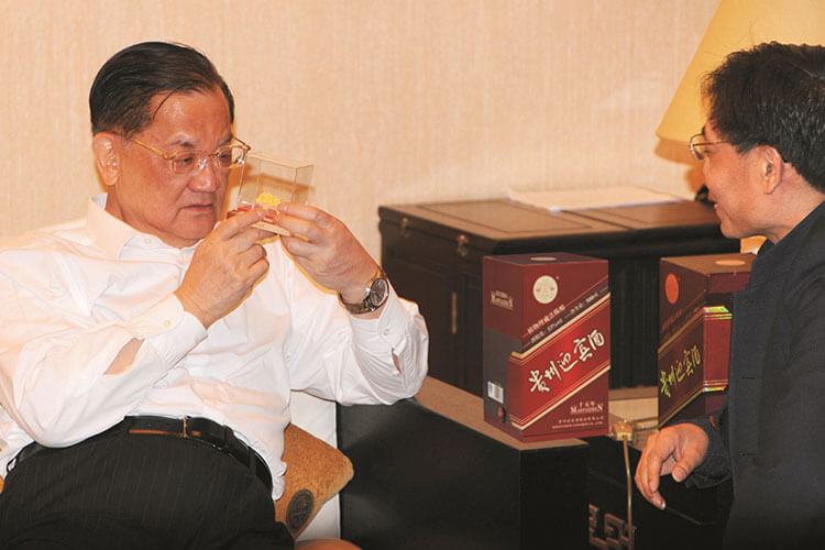 贵州迎宾新域酱香酒相似图 贵州迎宾新域酱香酒相似图