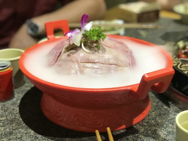 重庆山城小龙女火锅相似图