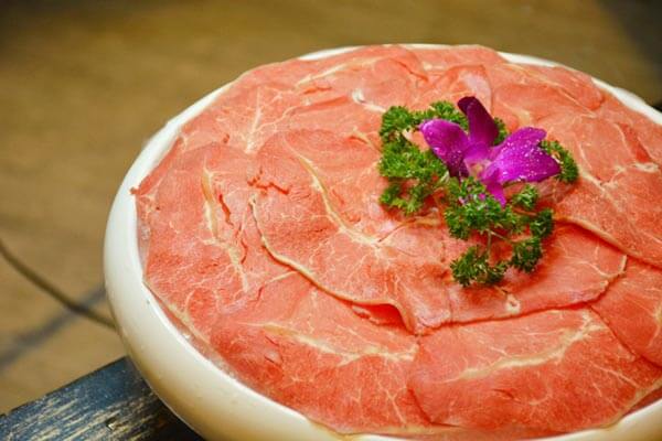 重庆山城小龙女火锅相似图