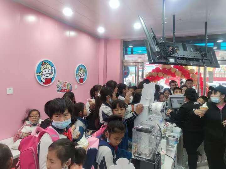艾雪皇后相似图