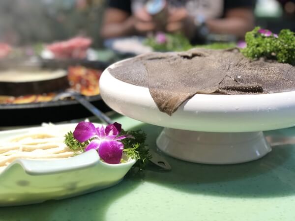 重庆山城小龙女火锅相似图