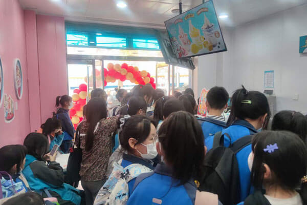 艾雪皇后相似图