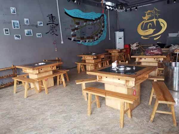 重庆十七门老火锅相似图