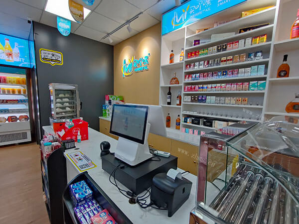 超市大概是需要多大的店面比较合适？我想加盟，但我是个新手，想